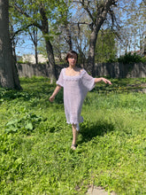 Load image into Gallery viewer, Caftan in Lilac Lace
